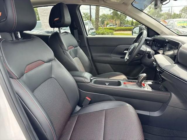 2025 Nissan Kicks SR FWD