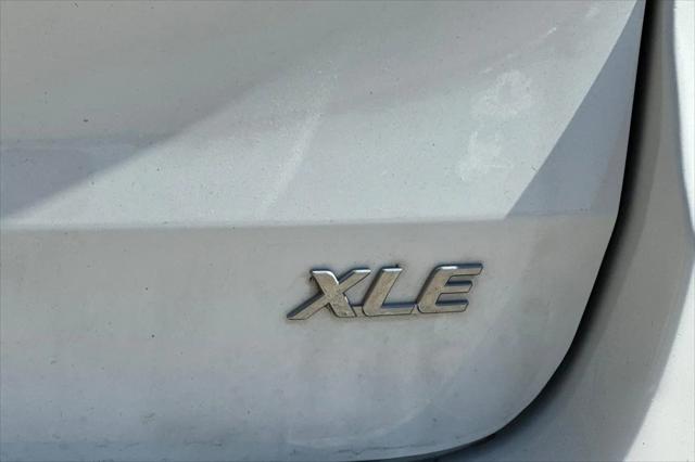 2014 Toyota Sienna XLE V6 8 Passenger