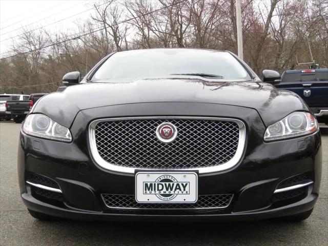 2015 Jaguar XJ Standard