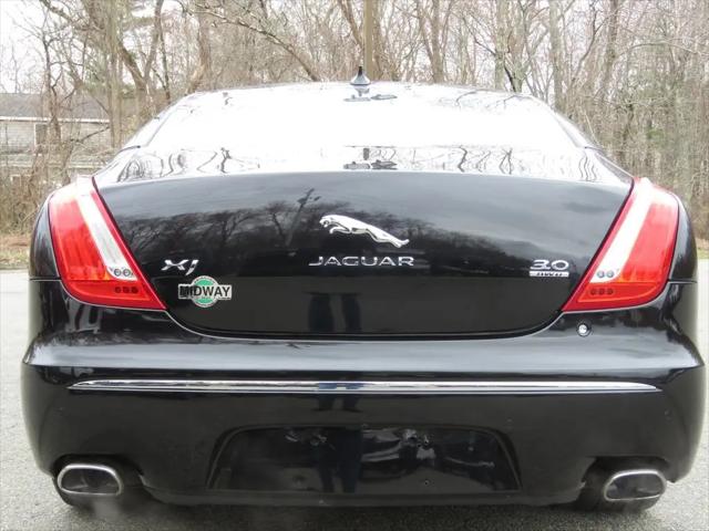 2015 Jaguar XJ Standard