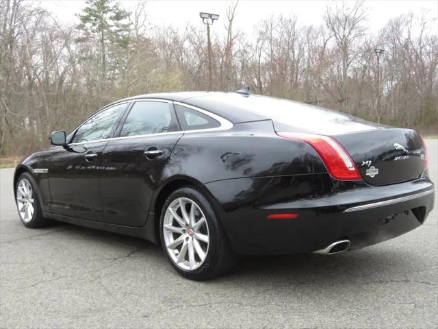 2015 Jaguar XJ Standard