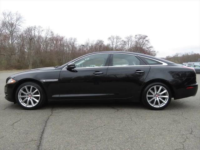 2015 Jaguar XJ Standard