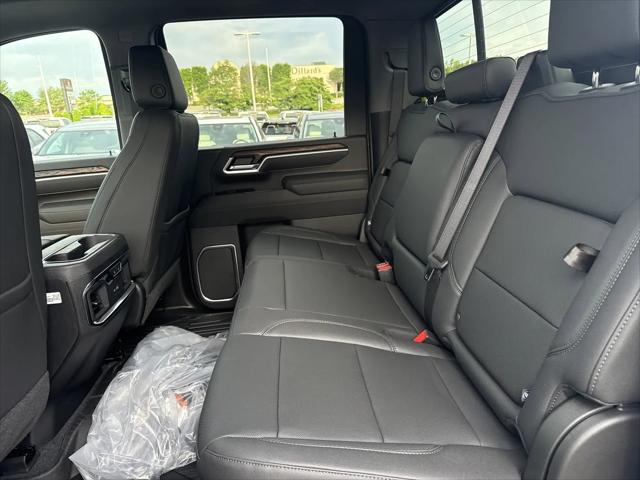 2026 GMC Sierra 2500HD Crew Cab, Standard Bed, SLT, 4WD