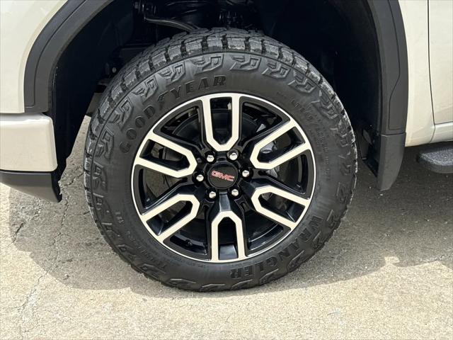 2026 GMC Sierra 1500 Crew Cab, Short Bed, AT4, 4WD