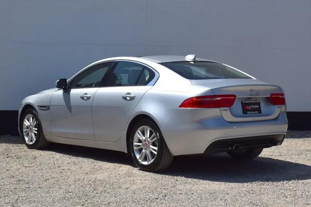 2017 Jaguar XE 25t Premium