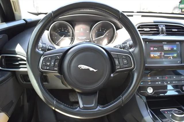 2017 Jaguar XE 25t Premium