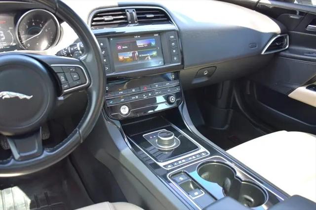 2017 Jaguar XE 25t Premium