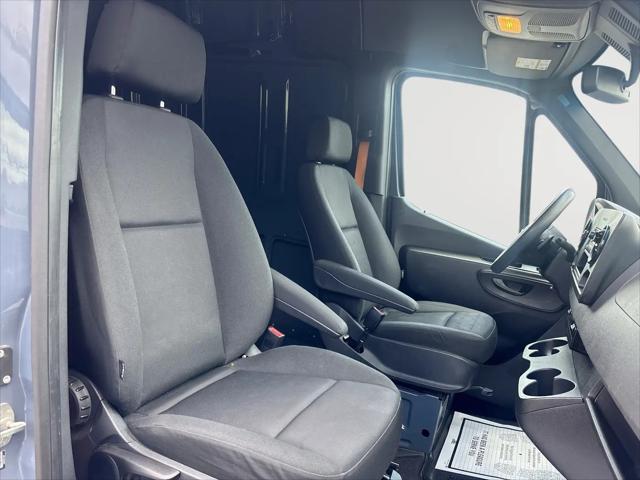 2021 Mercedes-Benz Sprinter 2500 High Roof I4