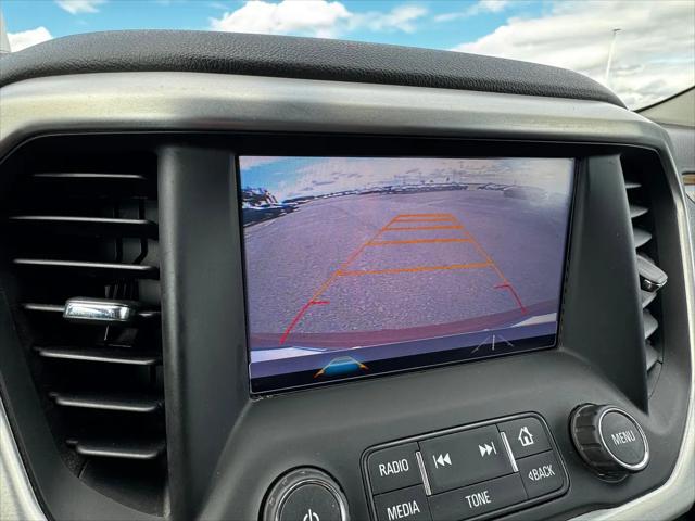 2017 GMC Acadia SLE-2