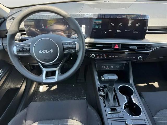 2026 Kia K5 LXS FWD