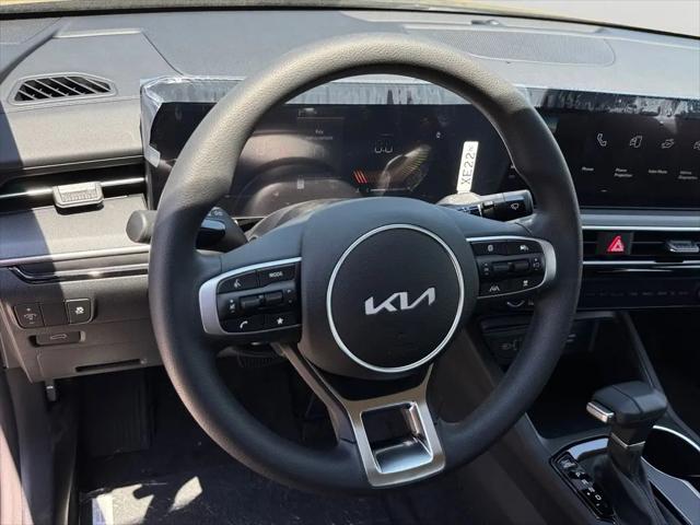 2026 Kia K5 LXS FWD