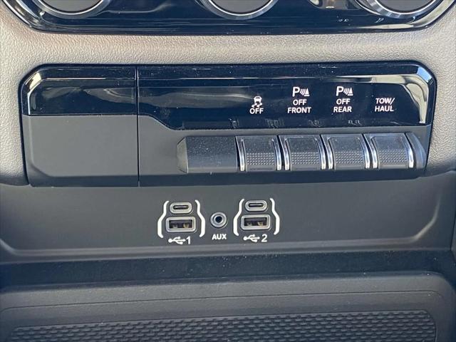 2026 Ram 1500 Big Horn Crew Cab 4x4 57 Box