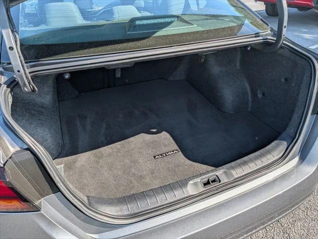 2025 Nissan Altima SV FWD