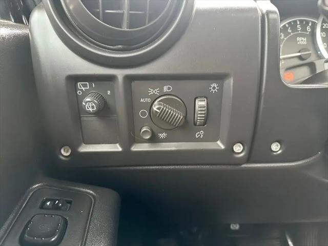 2007 HUMMER H2 Base