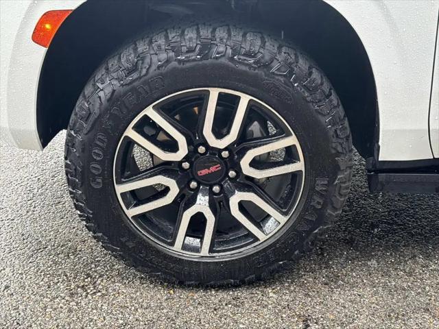 2024 GMC Yukon XL 4WD AT4
