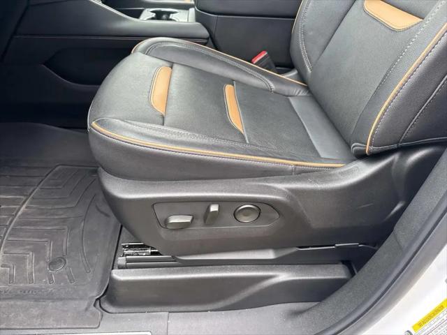 2024 GMC Yukon XL 4WD AT4