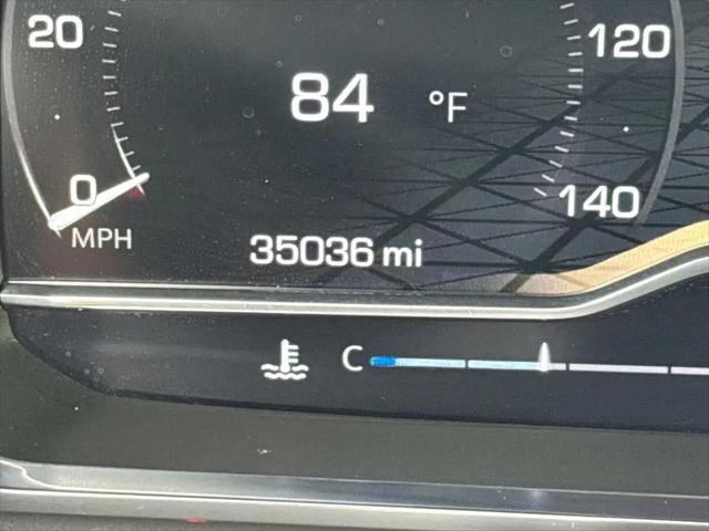 2024 GMC Yukon XL 4WD AT4