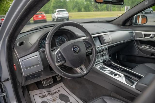 2015 Jaguar XF 3.0 Sport