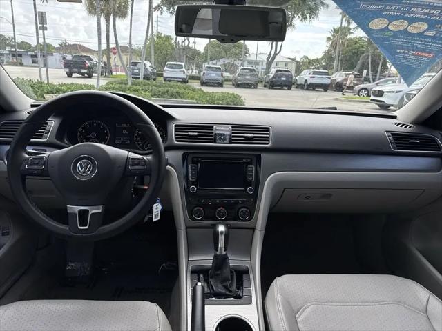 2014 Volkswagen Passat 1.8T SE