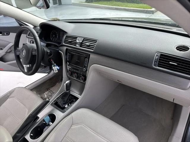 2014 Volkswagen Passat 1.8T SE
