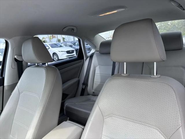 2014 Volkswagen Passat 1.8T SE
