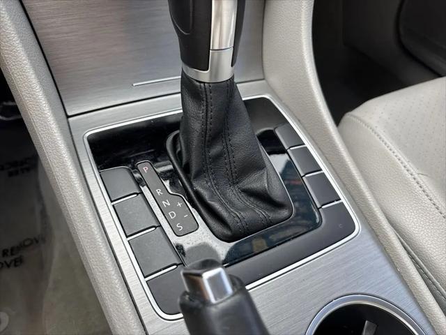 2014 Volkswagen Passat 1.8T SE