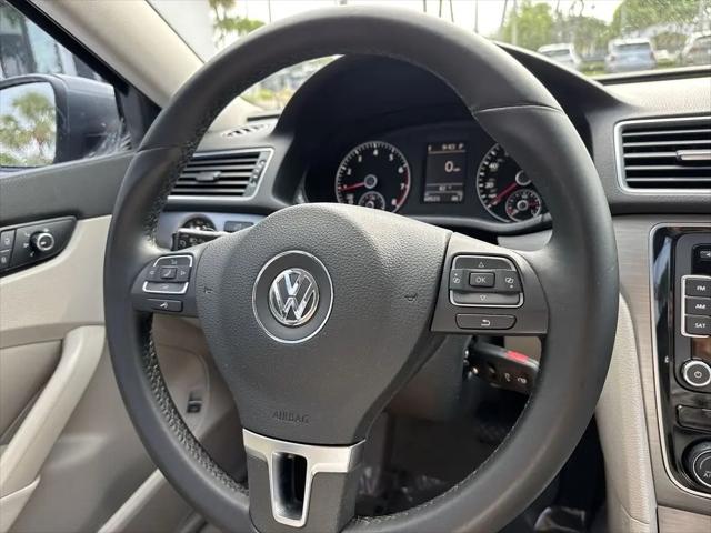 2014 Volkswagen Passat 1.8T SE