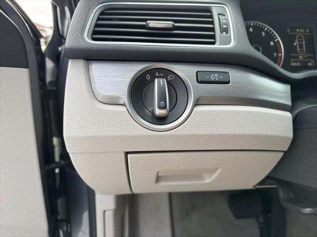 2014 Volkswagen Passat 1.8T SE