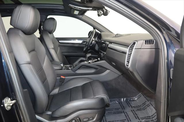 2022 Porsche Cayenne Platinum Edition