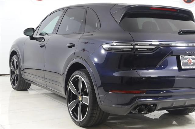 2022 Porsche Cayenne Platinum Edition