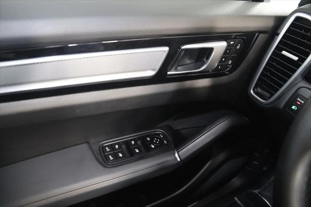 2022 Porsche Cayenne Platinum Edition