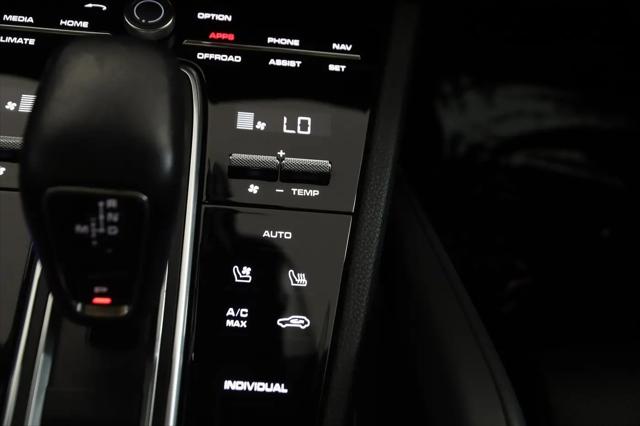 2022 Porsche Cayenne Platinum Edition