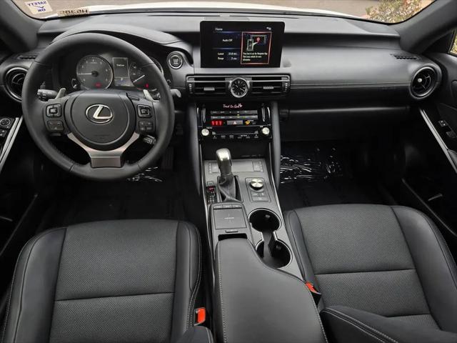 2024 Lexus IS 300 F SPORT Design