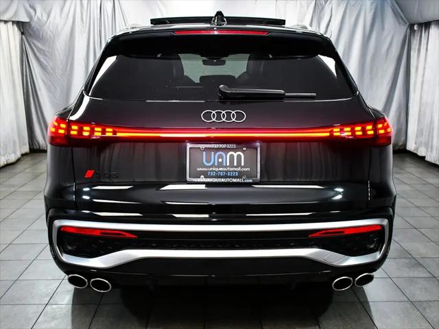 2025 Audi SQ5 Premium Plus TFSI quattro S tronic