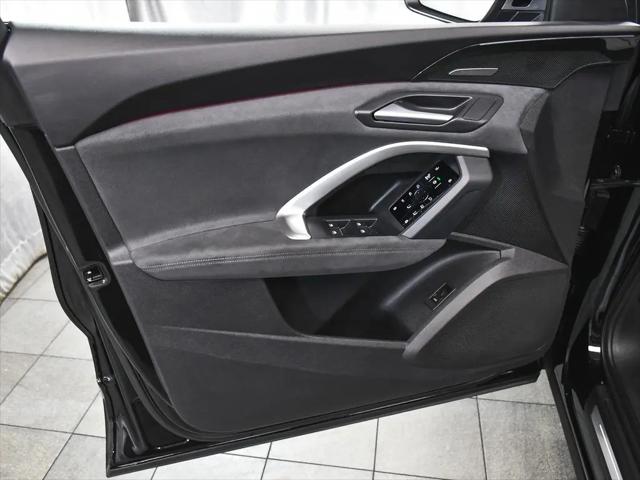 2025 Audi SQ5 Premium Plus TFSI quattro S tronic