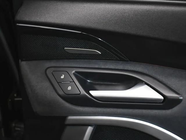2025 Audi SQ5 Premium Plus TFSI quattro S tronic