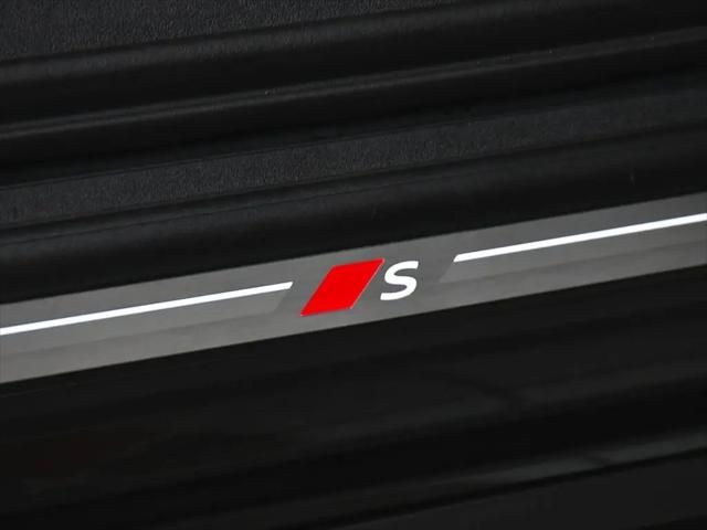 2025 Audi SQ5 Premium Plus TFSI quattro S tronic