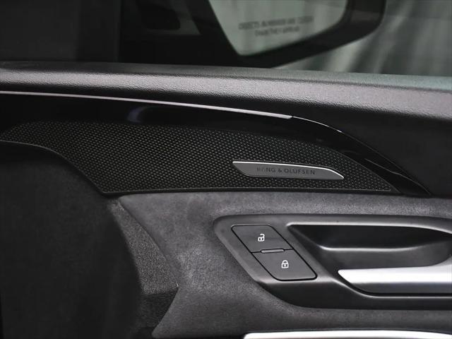 2025 Audi SQ5 Premium Plus TFSI quattro S tronic