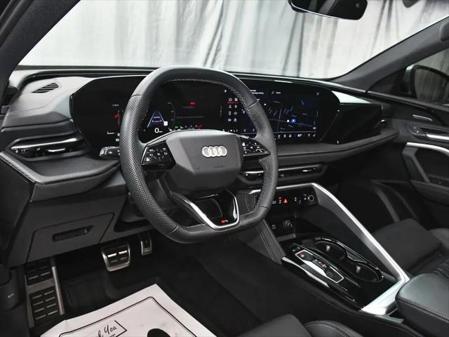 2025 Audi SQ5 Premium Plus TFSI quattro S tronic