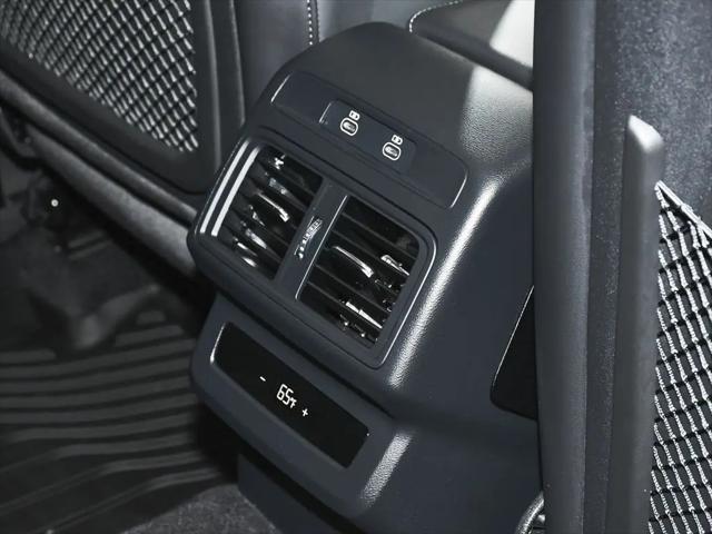2025 Audi SQ5 Premium Plus TFSI quattro S tronic