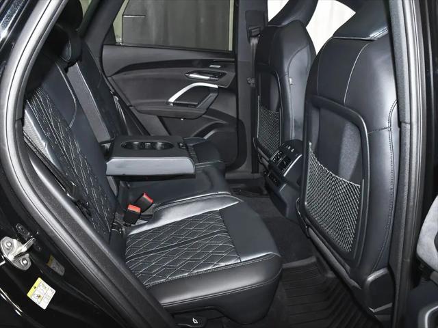 2025 Audi SQ5 Premium Plus TFSI quattro S tronic