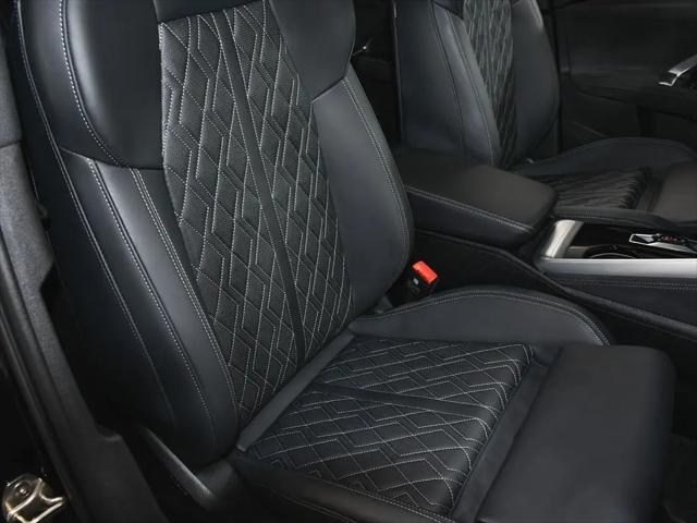 2025 Audi SQ5 Premium Plus TFSI quattro S tronic