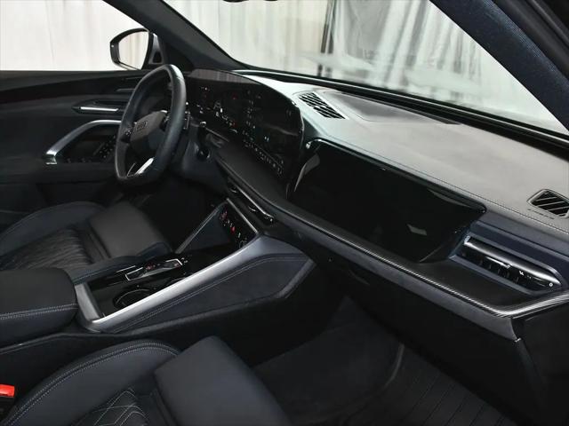 2025 Audi SQ5 Premium Plus TFSI quattro S tronic