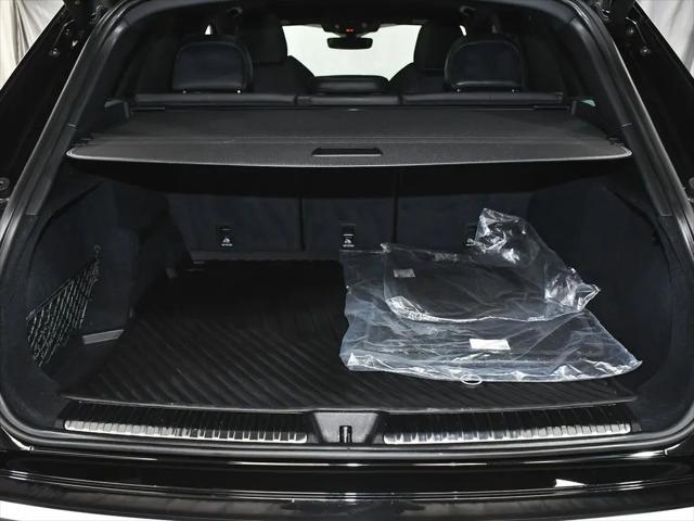 2025 Audi SQ5 Premium Plus TFSI quattro S tronic