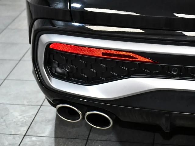 2025 Audi SQ5 Premium Plus TFSI quattro S tronic