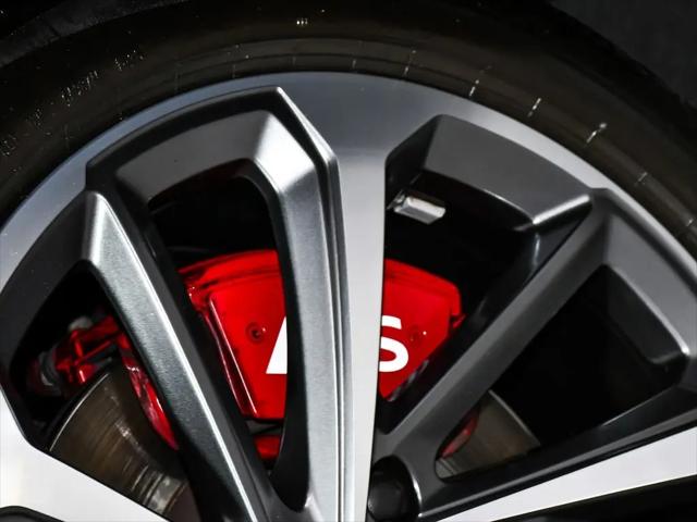 2025 Audi SQ5 Premium Plus TFSI quattro S tronic