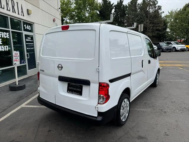 2019 Nissan NV200 S