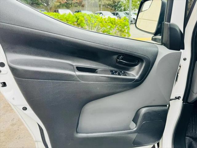 2019 Nissan NV200 S