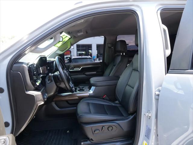 2024 Chevrolet Silverado 2500HD 4WD Crew Cab Standard Bed LT