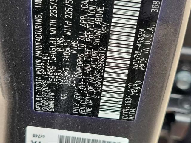 2025 Toyota Highlander Hybrid Platinum
